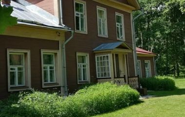 Страхование готовой усадьбы в лесу: Особенности расчета рисков