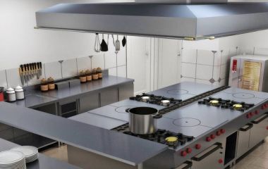 Кухня для больших компаний и автономии: Планировка и оборудование