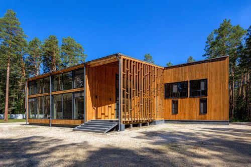 Главное здание